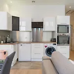 Nice: Hyper Centre !super Cosy Apartament